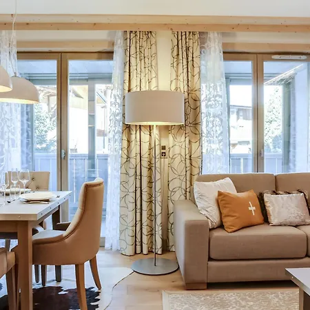 Moderne Avec Wifi Et Parking Sous-terrain A Village - Fr-1-562-28 Apartment *