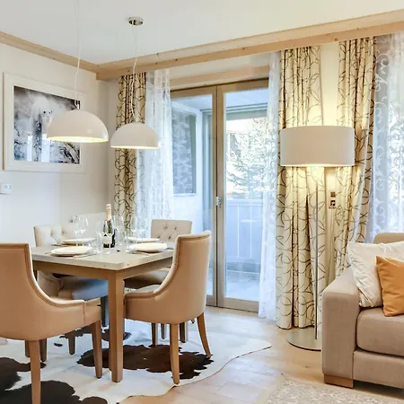 Moderne 3 Pièces à Avec Parking Et Wifi - Fr-1-562-28 Appartement Courchevel